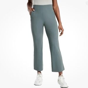 Athleta Cosmic Kick Flare Pants in Teal/Gray Size 8 Cropped Athletic